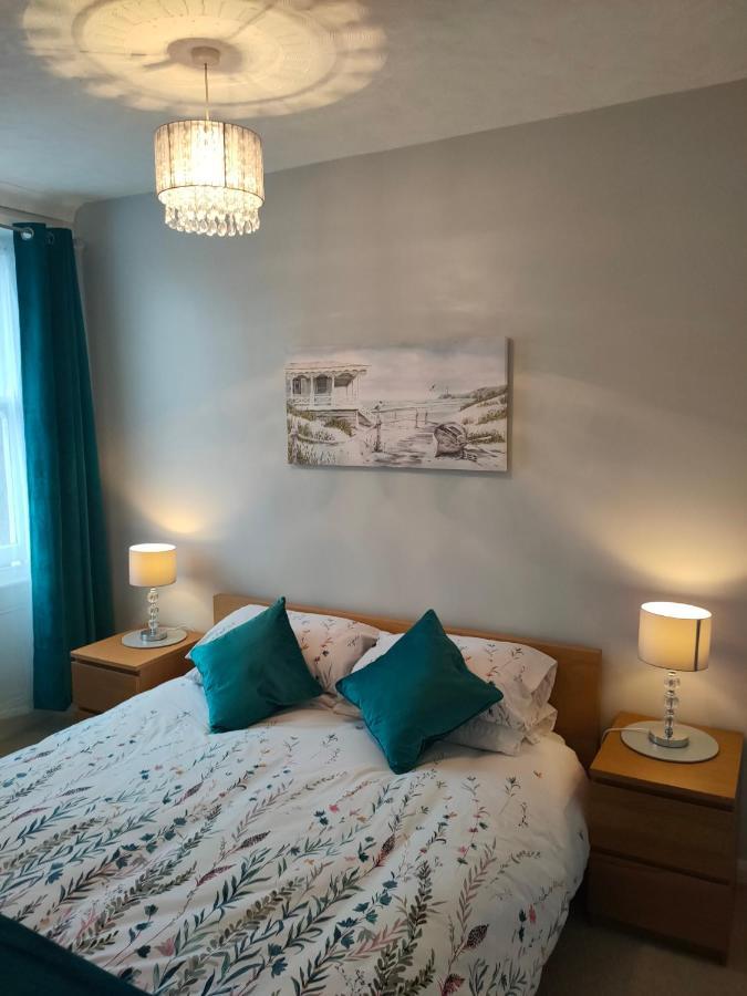 Sunrise View - Beachfront Apartment, * Weymouth